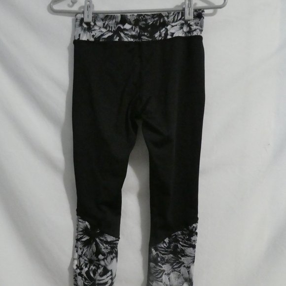 ENERGIE white printed floral black leggings, size small, junior, BNWOT - Picture 2 of 10
